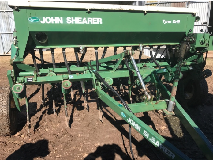 SEEDER JOHN SHEARER Machinery & Equipment Tillage and